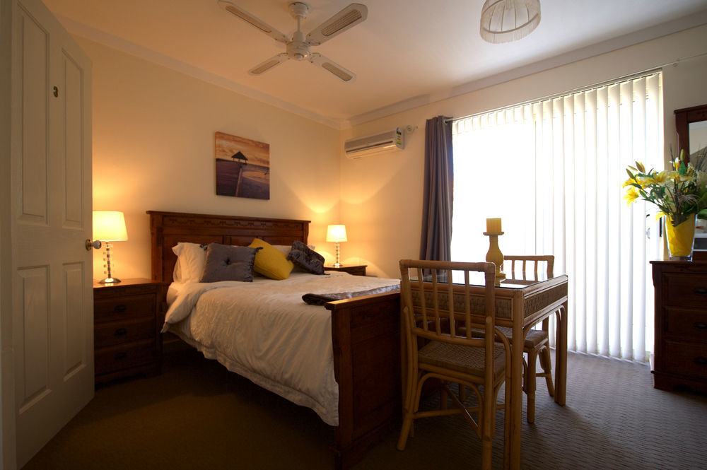 Palm Beach Guest House Rockingham Exterior foto