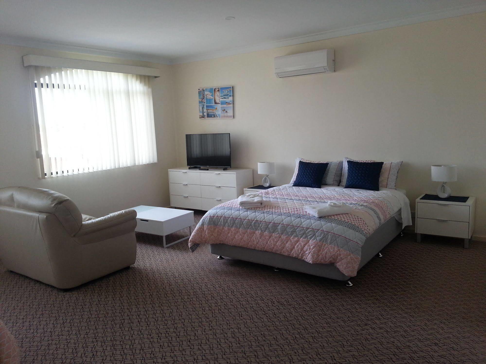 Palm Beach Guest House Rockingham Exterior foto
